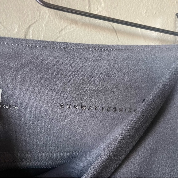 White House Black Market Runway‎ Leggings in Grey Suede - Picture 4 of 9